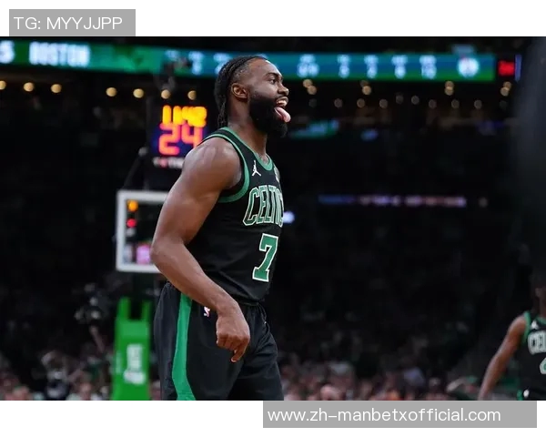 凯尔特人对决步行者杰伦布朗状态良好沃尔什因病缺席比赛