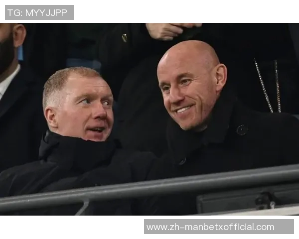 利马回应斯科尔斯嘲讽言论：我不在乎随时欢迎他来我家交流